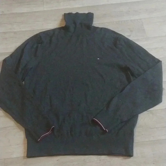Tommy Hilfiger Turtleneck Sweater, Mens, Small - Picture 2 of 10